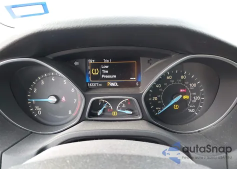 2016 Ford Focus Se z USA, uszkodzony, nr VIN 1FADP3K27GL399677